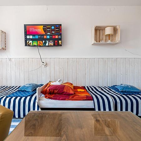 Nadmorskie Pokoje Super Lokalizacja Apartment Колобжег Екстериор снимка