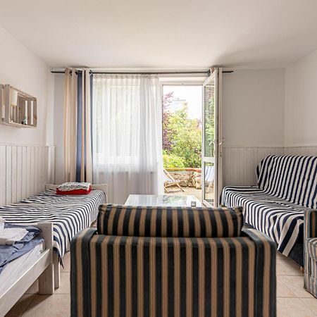 Nadmorskie Pokoje Super Lokalizacja Apartment Колобжег Екстериор снимка