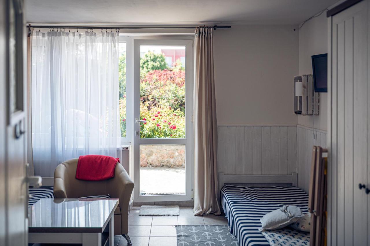 Nadmorskie Pokoje Super Lokalizacja Apartment Колобжег Екстериор снимка
