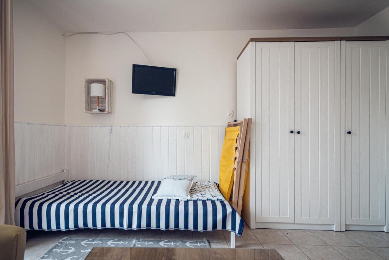 Nadmorskie Pokoje Super Lokalizacja Apartment Колобжег Екстериор снимка