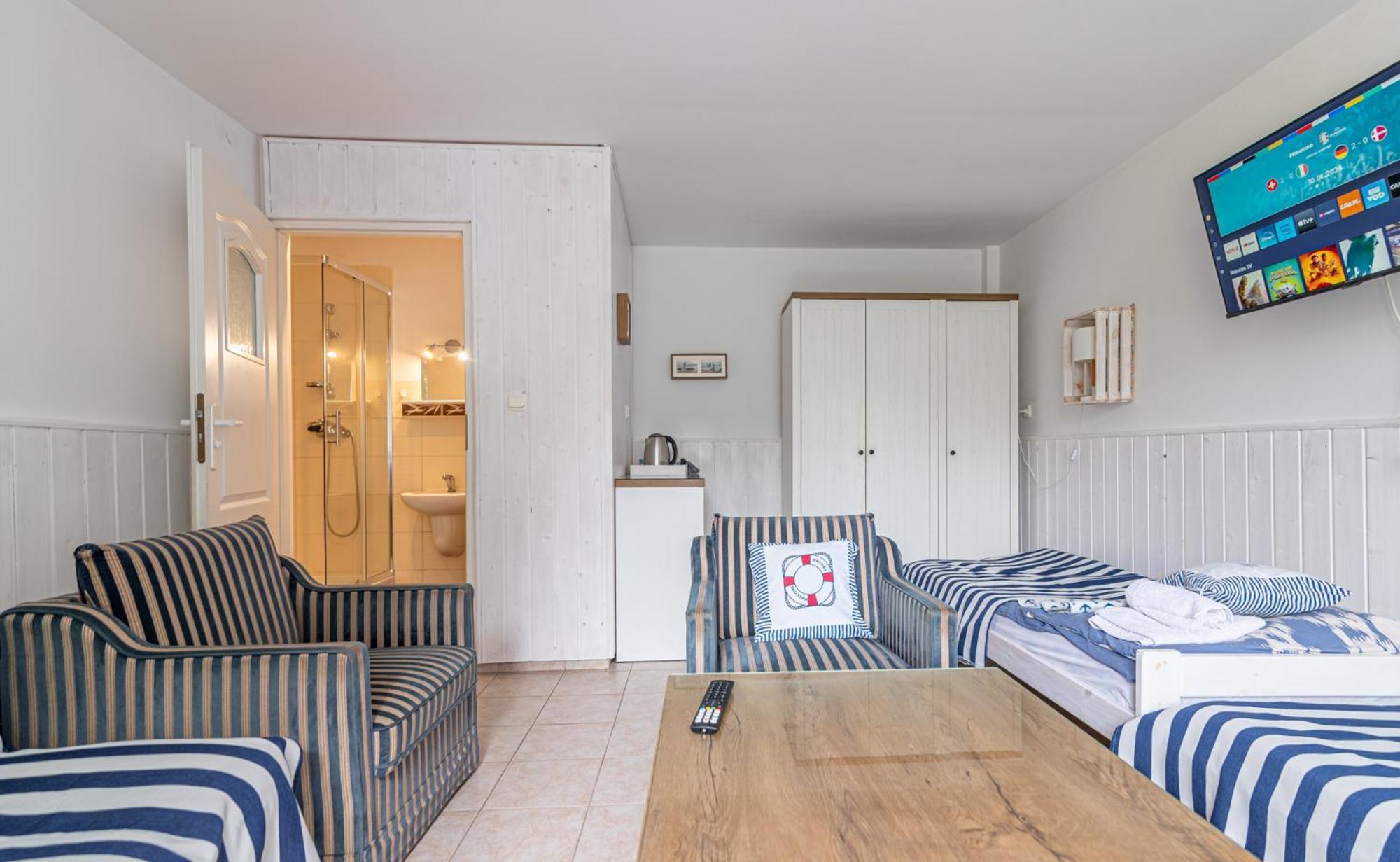 Nadmorskie Pokoje Super Lokalizacja Apartment Колобжег Екстериор снимка