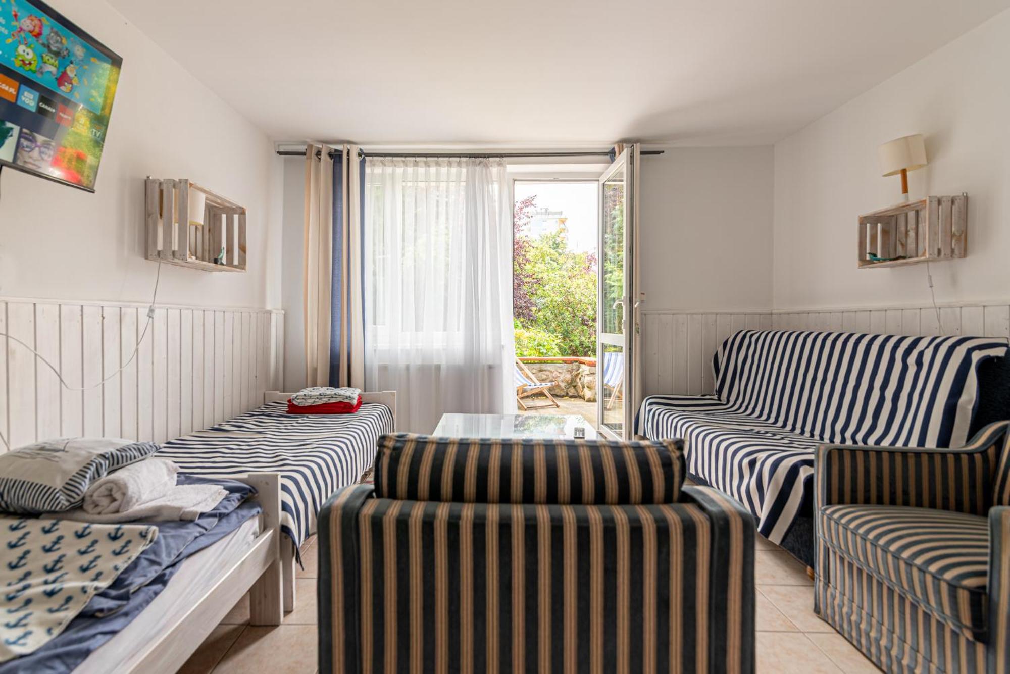 Nadmorskie Pokoje Super Lokalizacja Apartment Колобжег Екстериор снимка